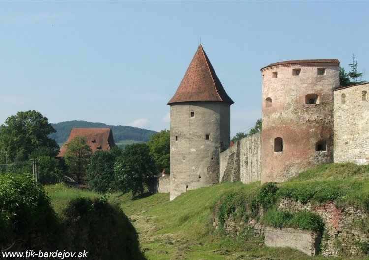 http://www.slovakiatravels.com/images/fotoalbum/cities/bardejov/bardejovbastion.jpg