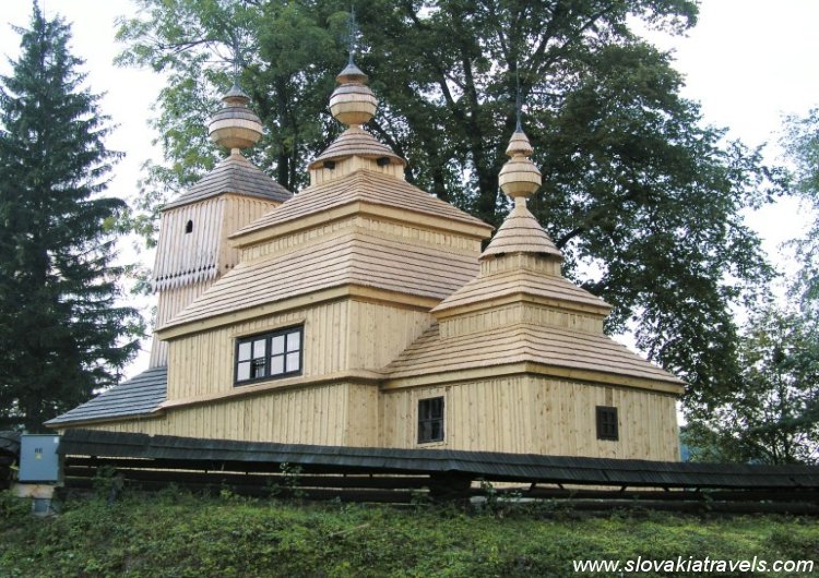 Chiesa di legno a Bodruzal