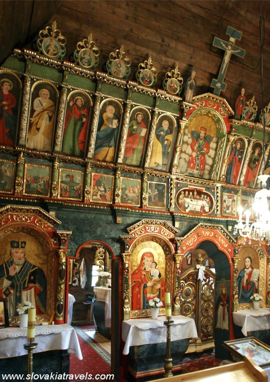 L'iconostasi - chiesa di legno di Prikra