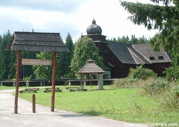 Chiesa di legno a Svaty Kriz