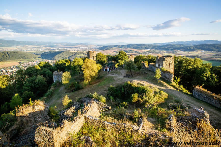 Šarišský hrad - foto: http://www.velkysaris.sk