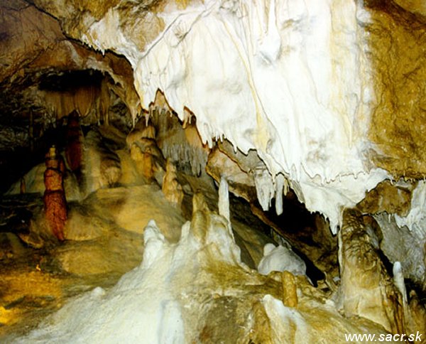 Harmanecka Cave