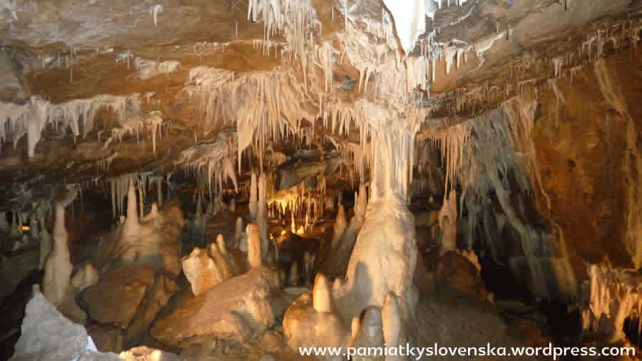 Vazecka Cave